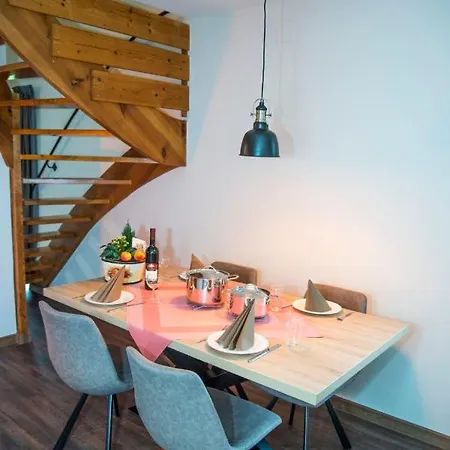 Holiday Hambachtal * Oberhambach